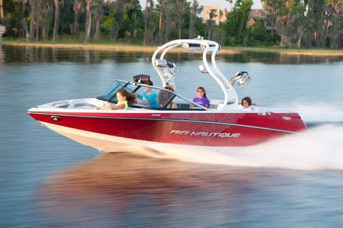 Correct Craft Sport Nautique 200 on the Water