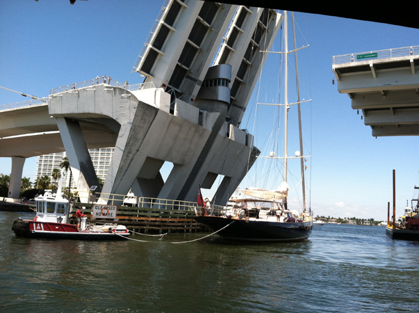 Ungrounded S/V under bridge