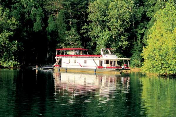 70-Foot Houseboat on Norris Lake in Tennessee