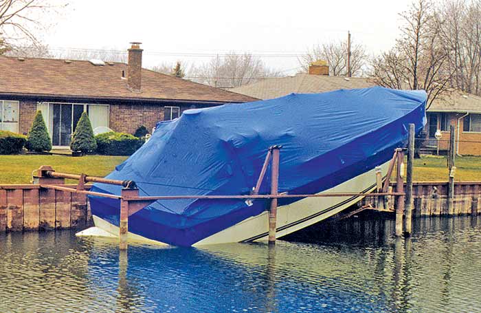 Collapsed boat lift
