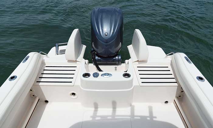 Product photo: Grady-White Adventure 218 powerboat aft seating