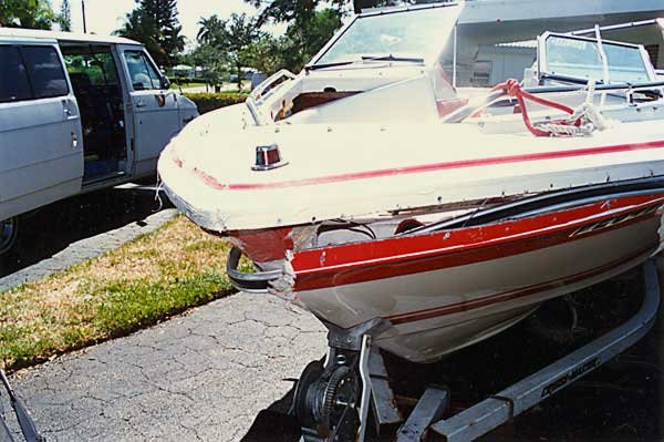 Inspecting Older Boats Runabouts And Center Cockpits